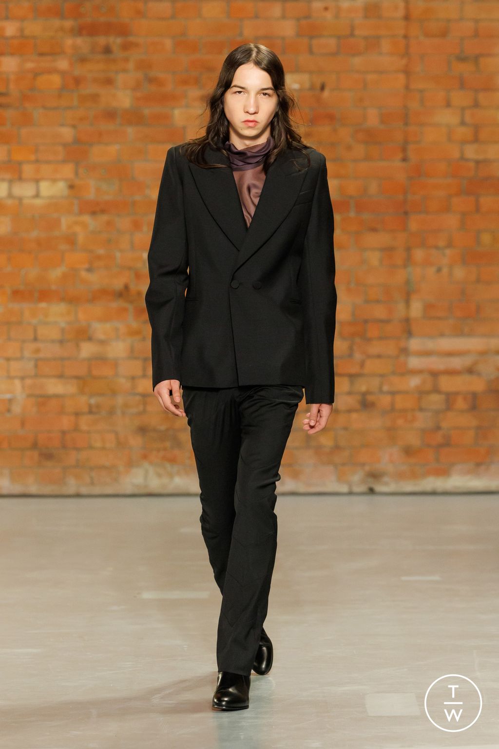 Fashion Week London Spring/Summer 2025 look 4 from the Aaron Esh collection womenswear