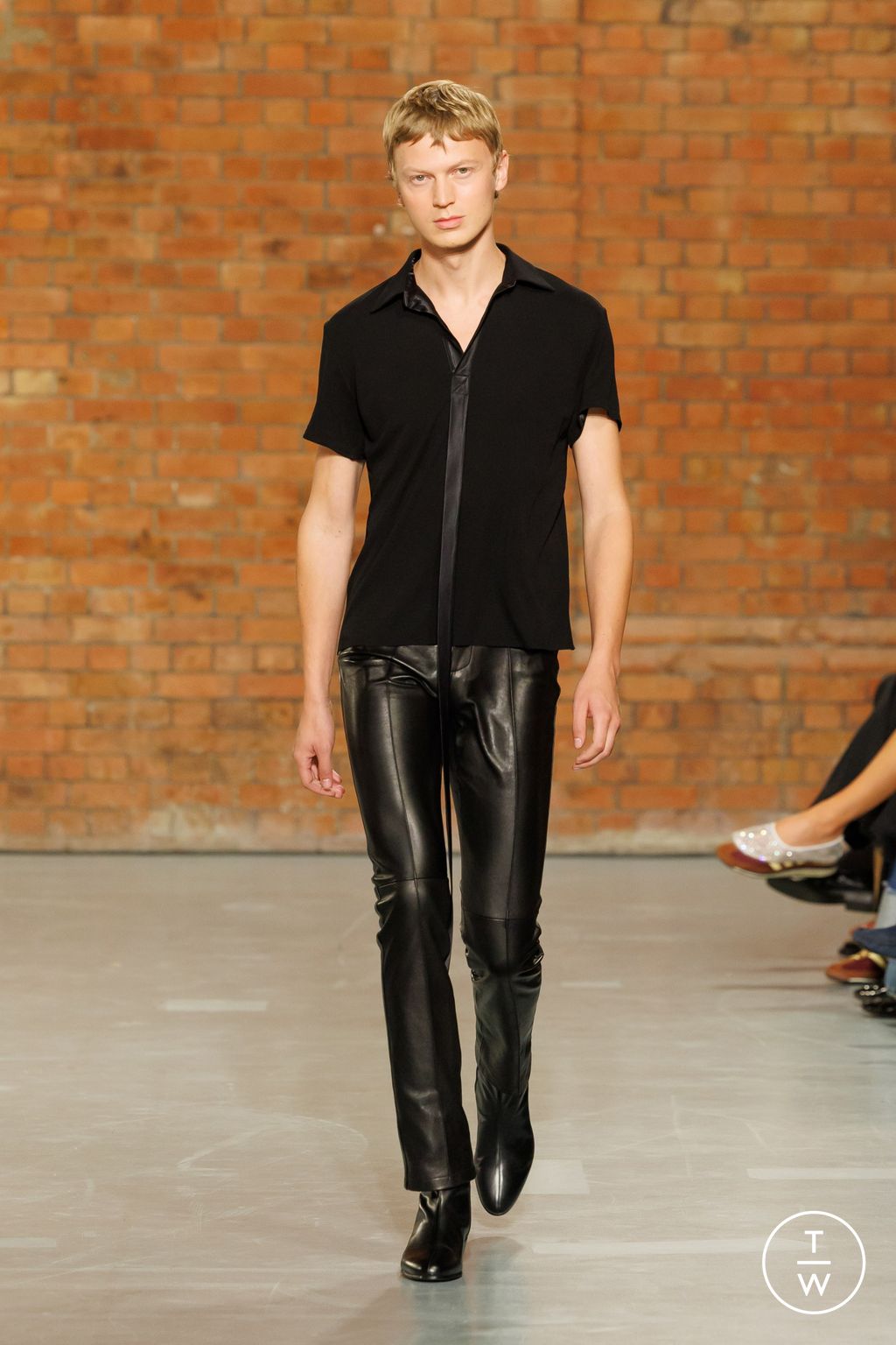 Fashion Week London Spring/Summer 2025 look 9 from the Aaron Esh collection womenswear