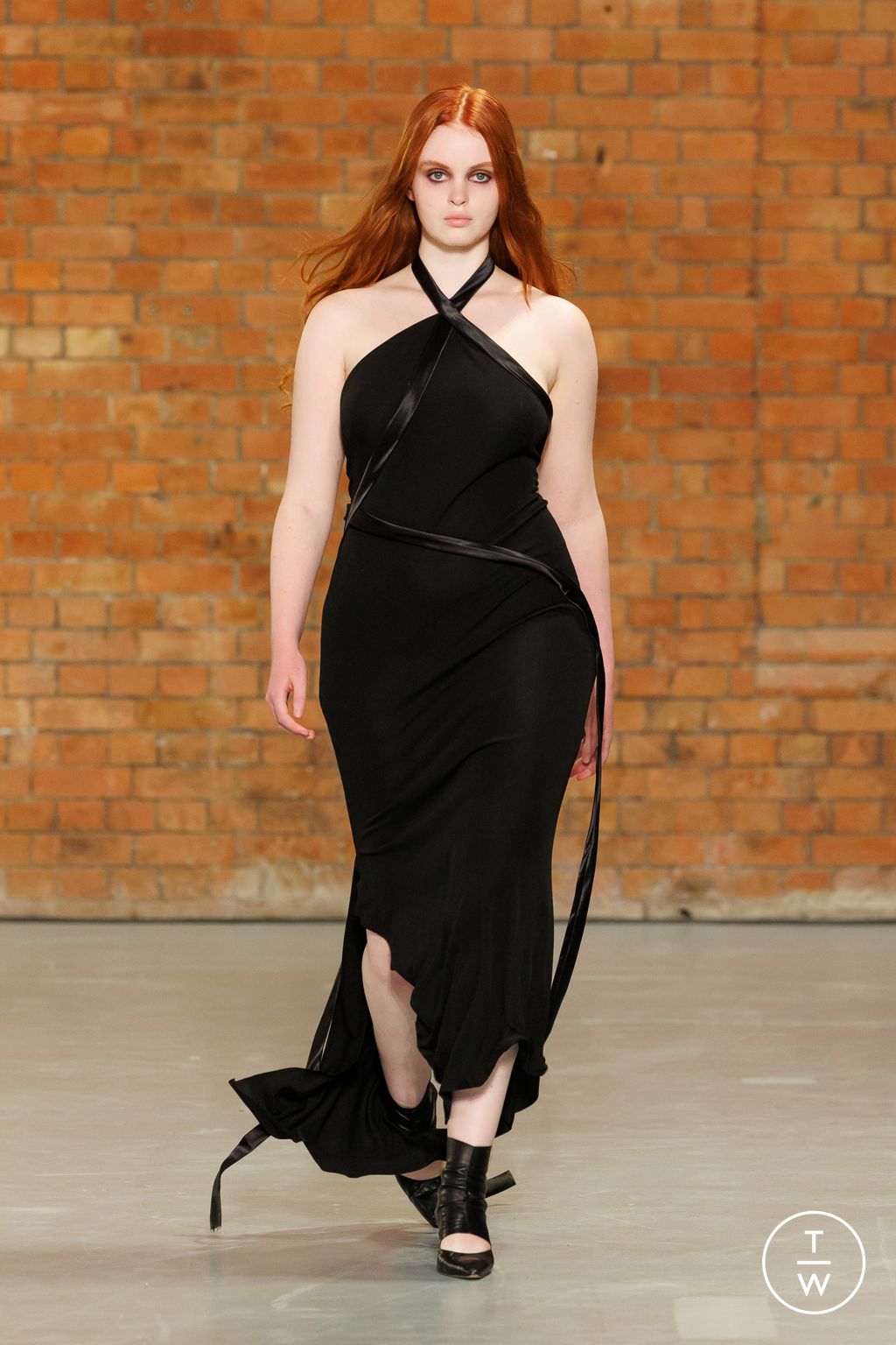 Fashion Week London Spring/Summer 2025 look 10 from the Aaron Esh collection womenswear