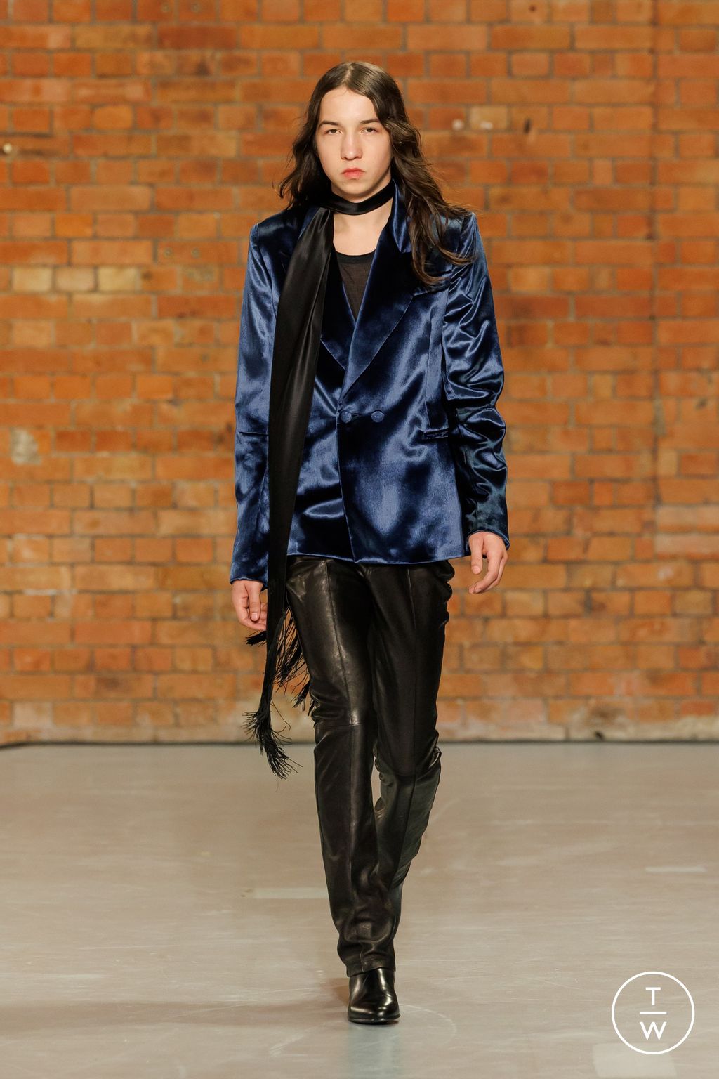 Fashion Week London Spring/Summer 2025 look 25 from the Aaron Esh collection womenswear