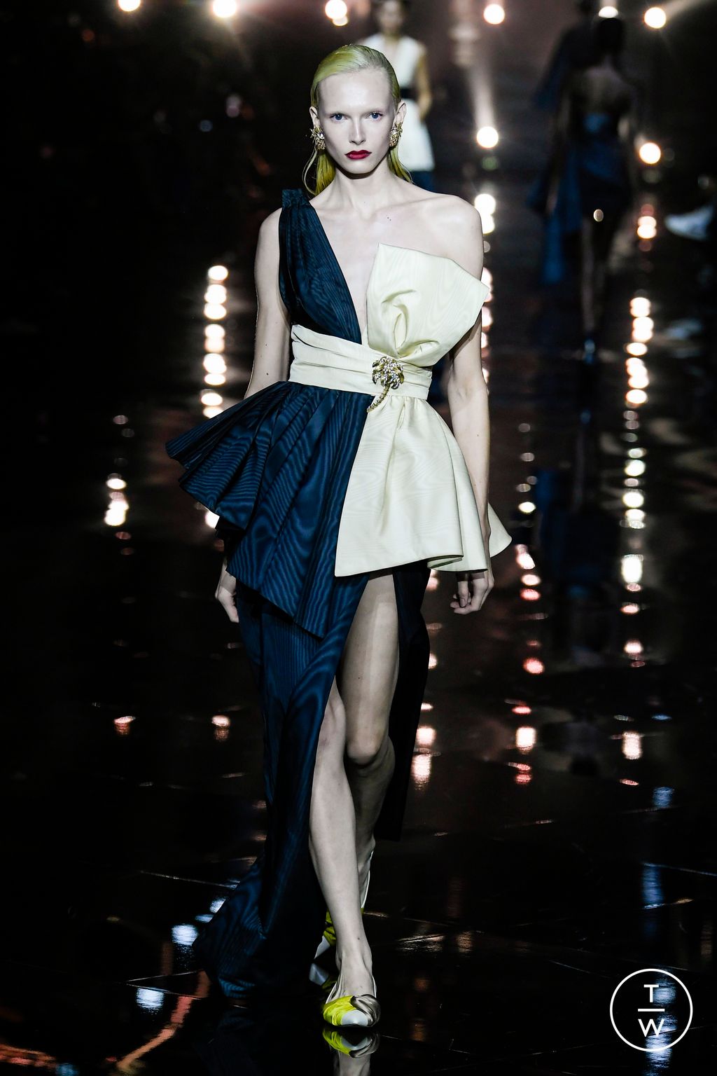 Fashion Week Milan Spring/Summer 2023 look 9 de la collection Roberto Cavalli womenswear