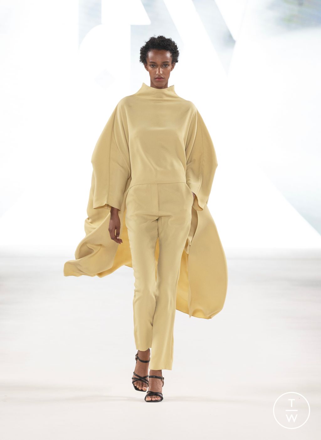 Fashion Week Paris Spring/Summer 2025 look 2 from the Abadia - Saudi 100 collection womenswear