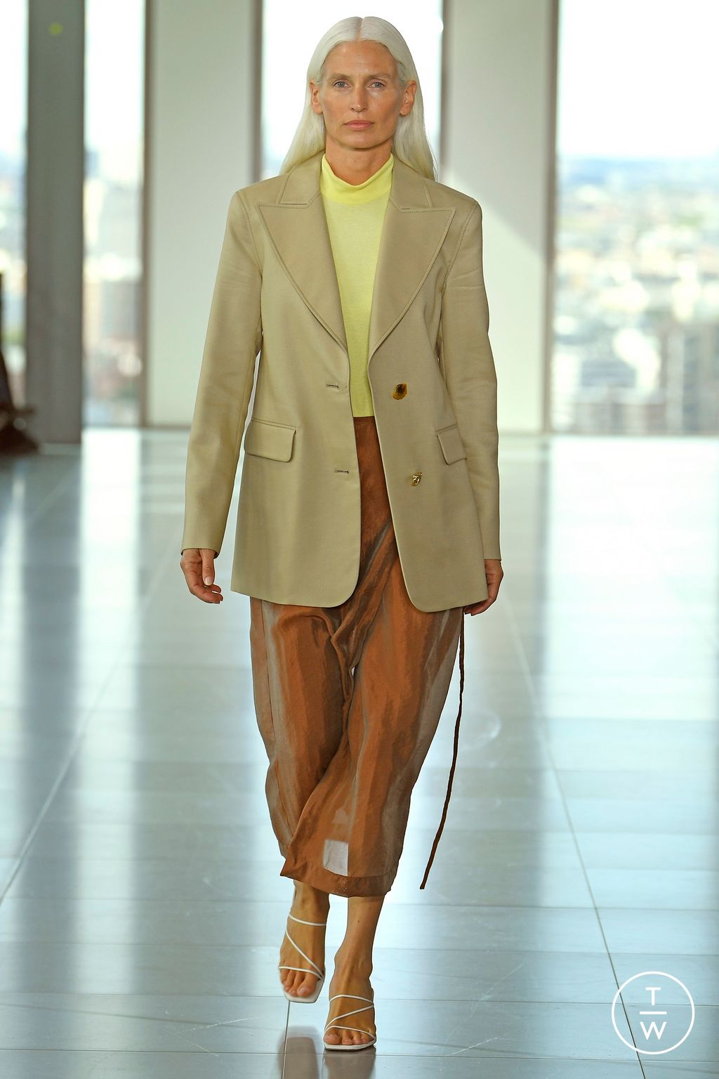 Fashion Week London Spring/Summer 2023 look 28 from the Rejina Pyo collection womenswear