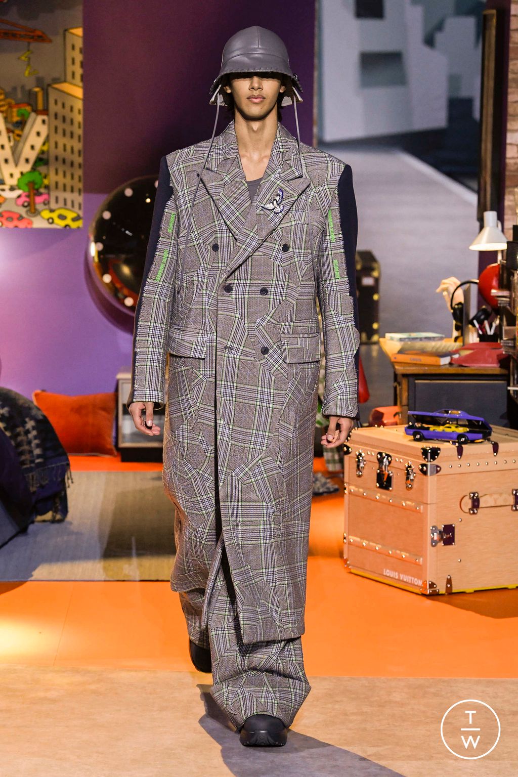 Fashion Week Paris Fall/Winter 2023 look 5 from the Louis Vuitton collection menswear
