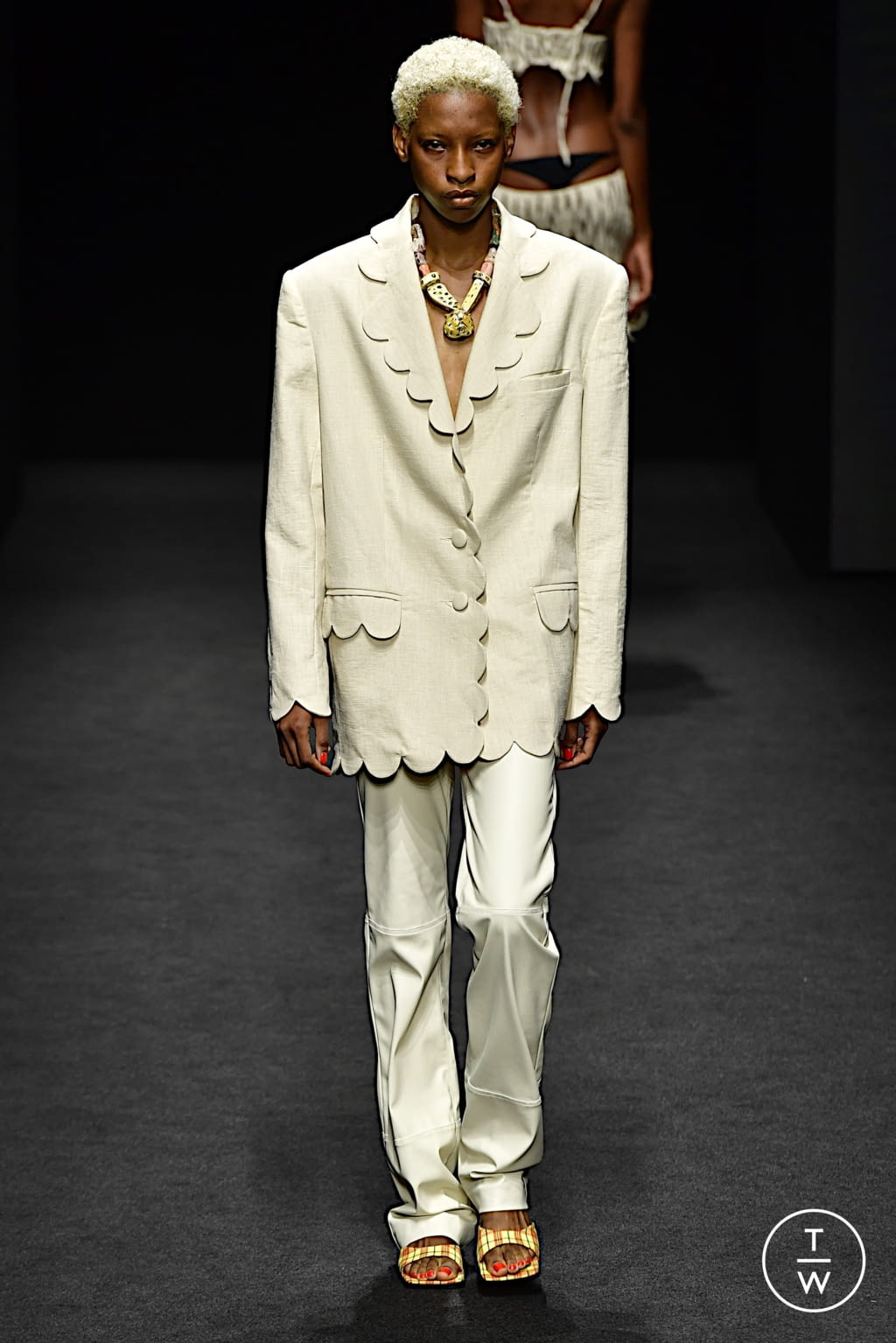 Fashion Week Milan Spring/Summer 2022 look 9 from the BUDAPEST SELECT collection 女装