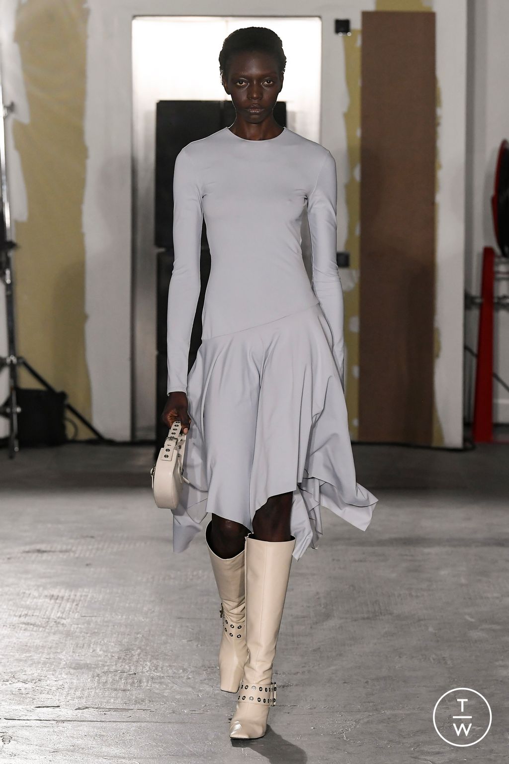 Fashion Week Paris Spring/Summer 2023 look 6 from the Abra collection womenswear