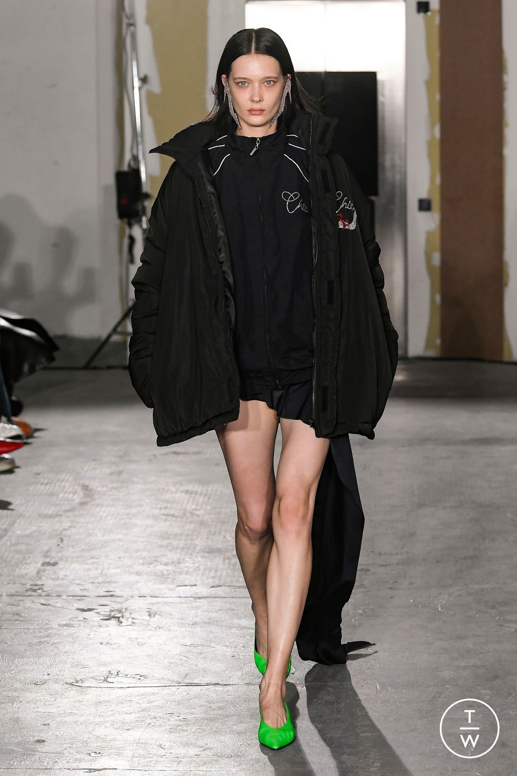 Fashion Week Paris Spring/Summer 2023 look 15 from the Abra collection womenswear