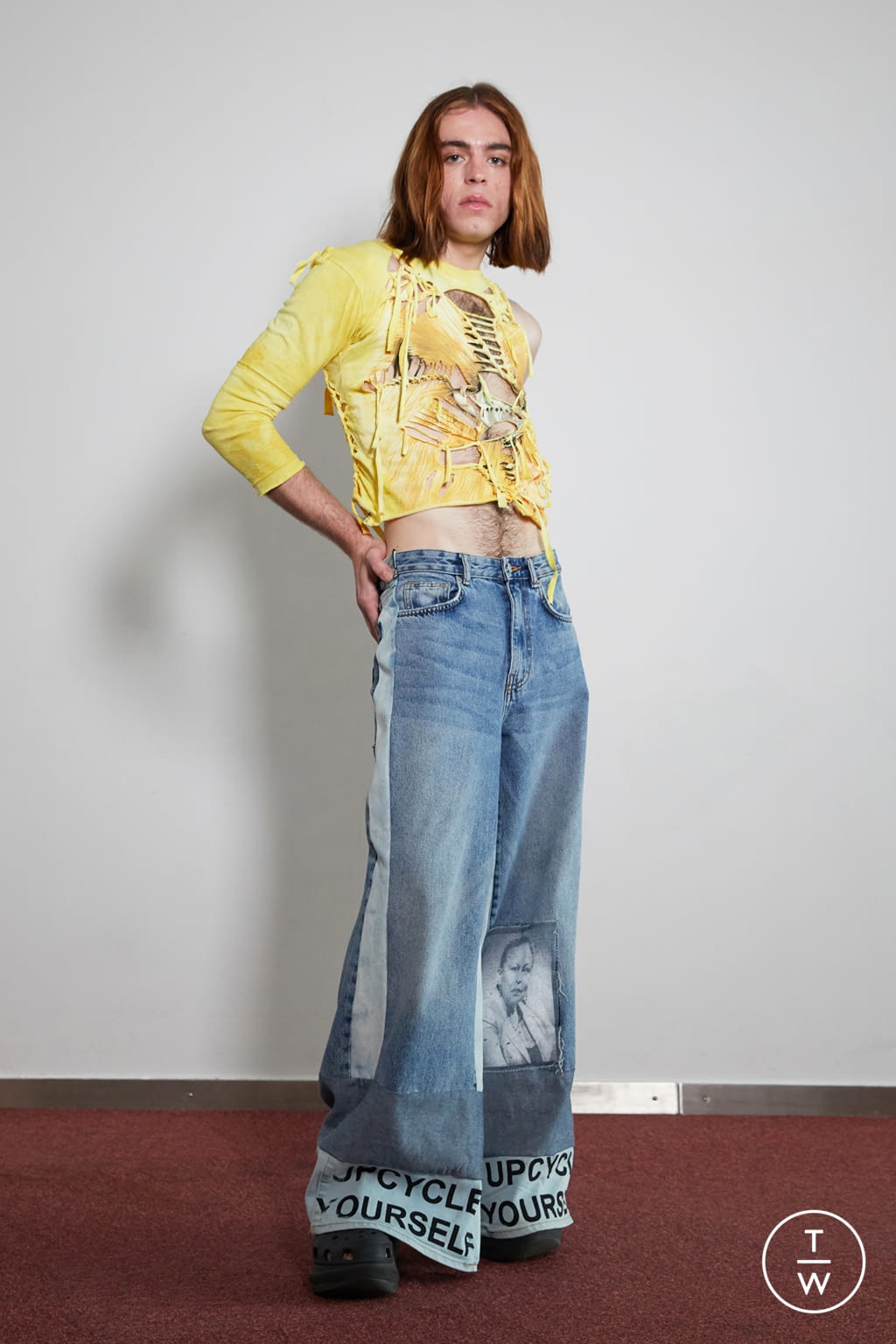 Fashion Week Paris Spring/Summer 2022 look 11 de la collection Andrea Crews menswear