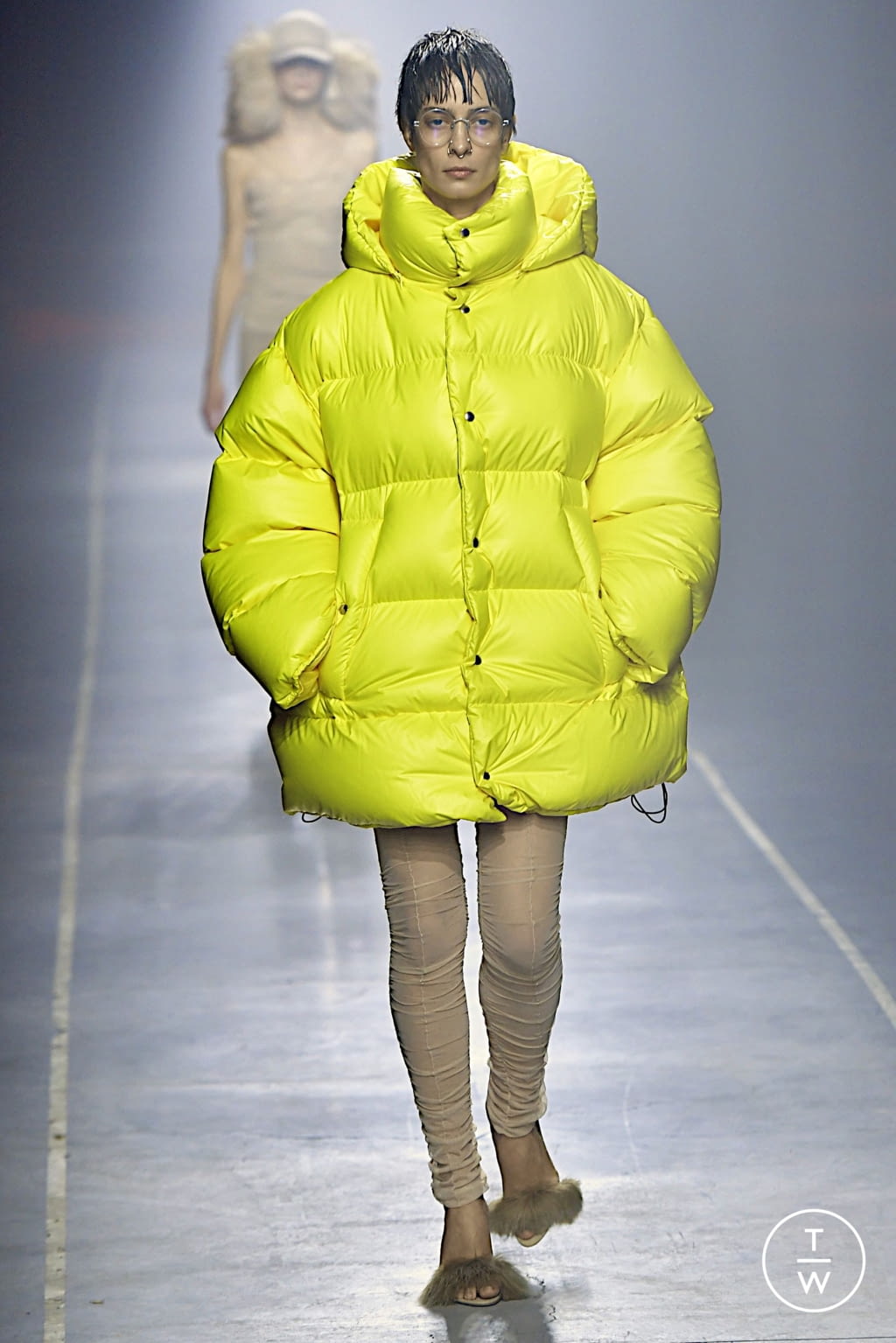 Fashion Week Milan Fall/Winter 2022 look 2 from the AC9 collection womenswear