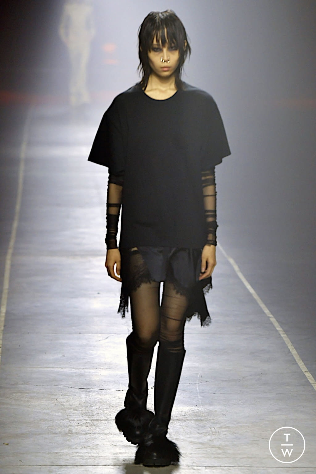 Fashion Week Milan Fall/Winter 2022 look 15 de la collection AC9 womenswear