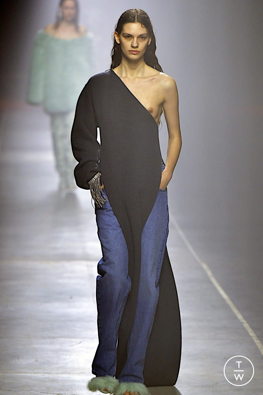 Fashion Week Milan Fall/Winter 2022 look 26 de la collection AC9 womenswear