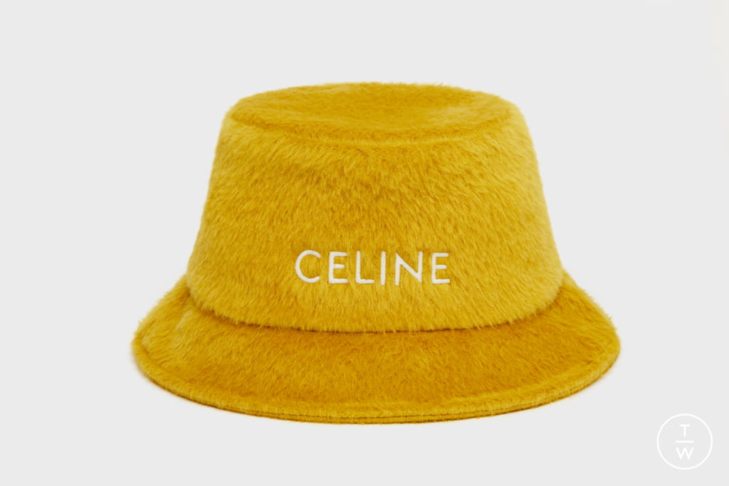 Fashion Week Paris Fall/Winter 2022 look 30 de la collection Celine menswear accessories