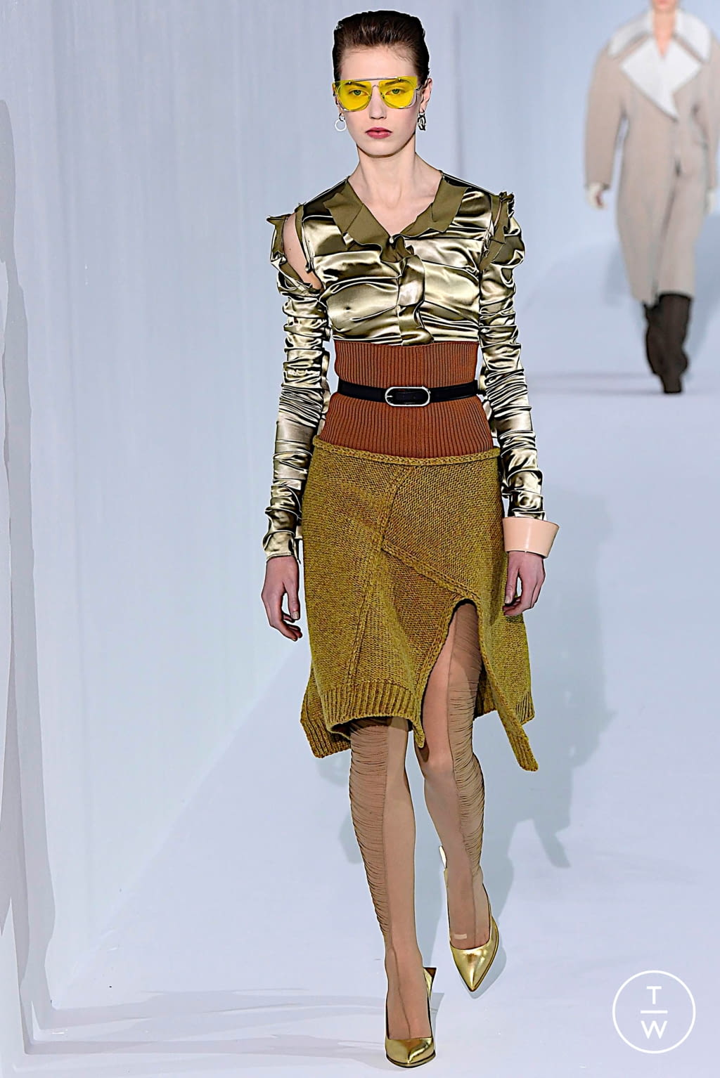 Fashion Week Paris Fall/Winter 2019 look 31 from the Acne Studios collection womenswear