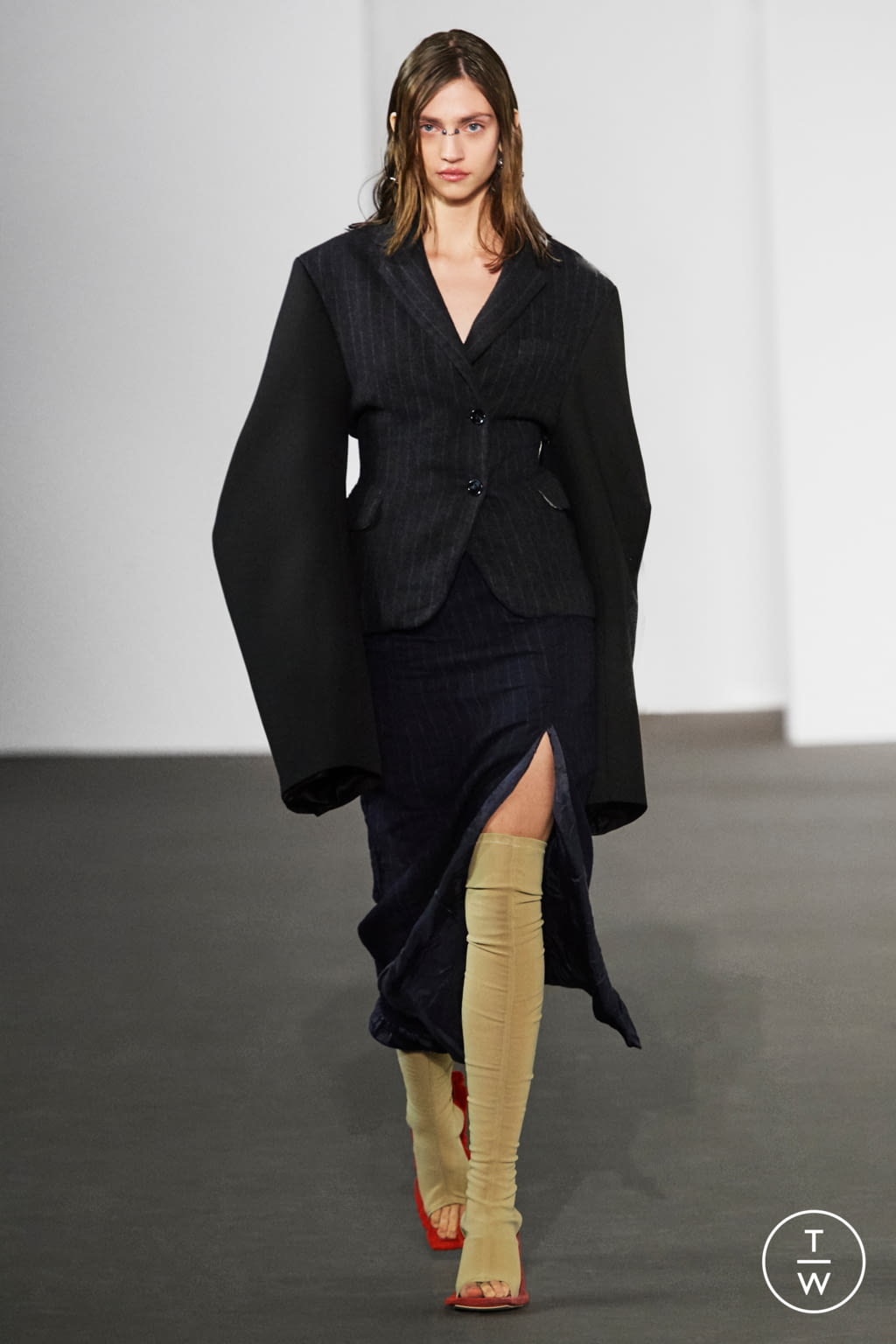 Fashion Week Paris Fall/Winter 2020 look 18 from the Acne Studios collection womenswear