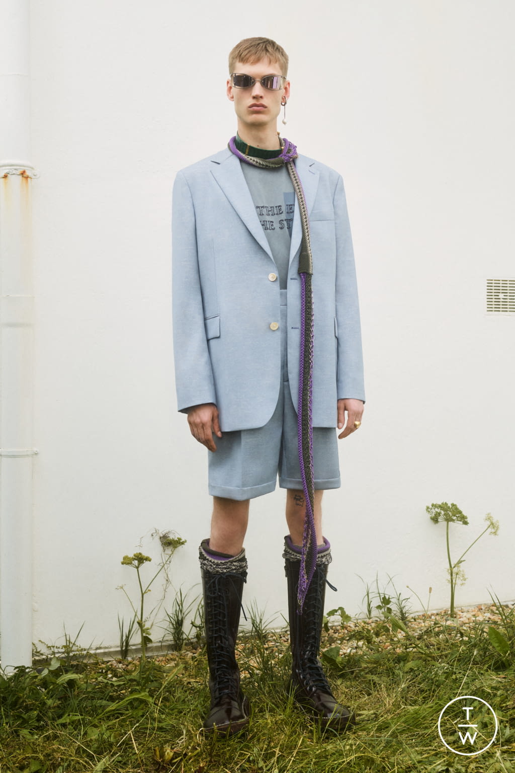 Fashion Week Paris Spring/Summer 2022 look 20 from the Acne Studios collection menswear
