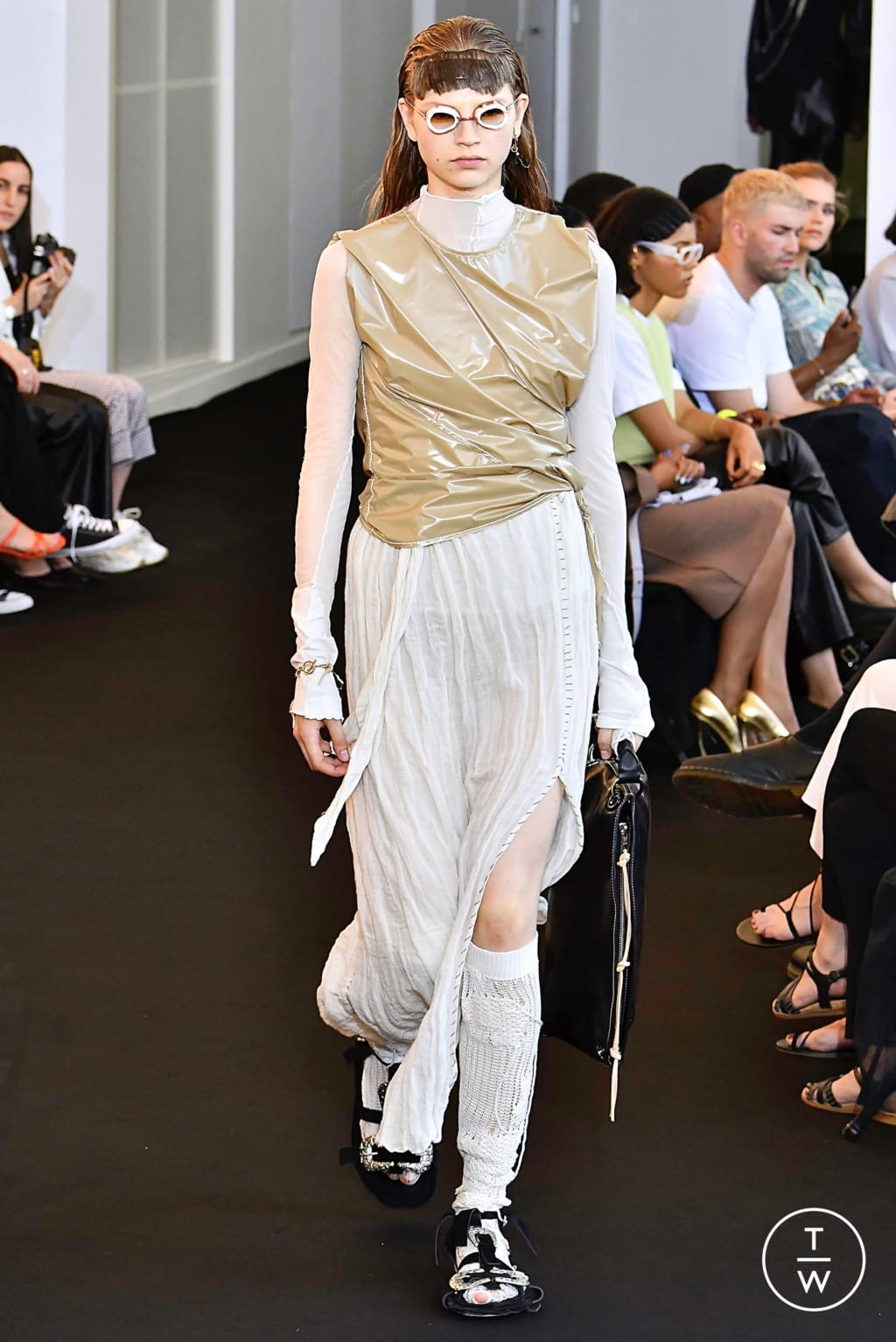 Fashion Week Paris Spring/Summer 2020 look 11 from the Acne Studios collection womenswear