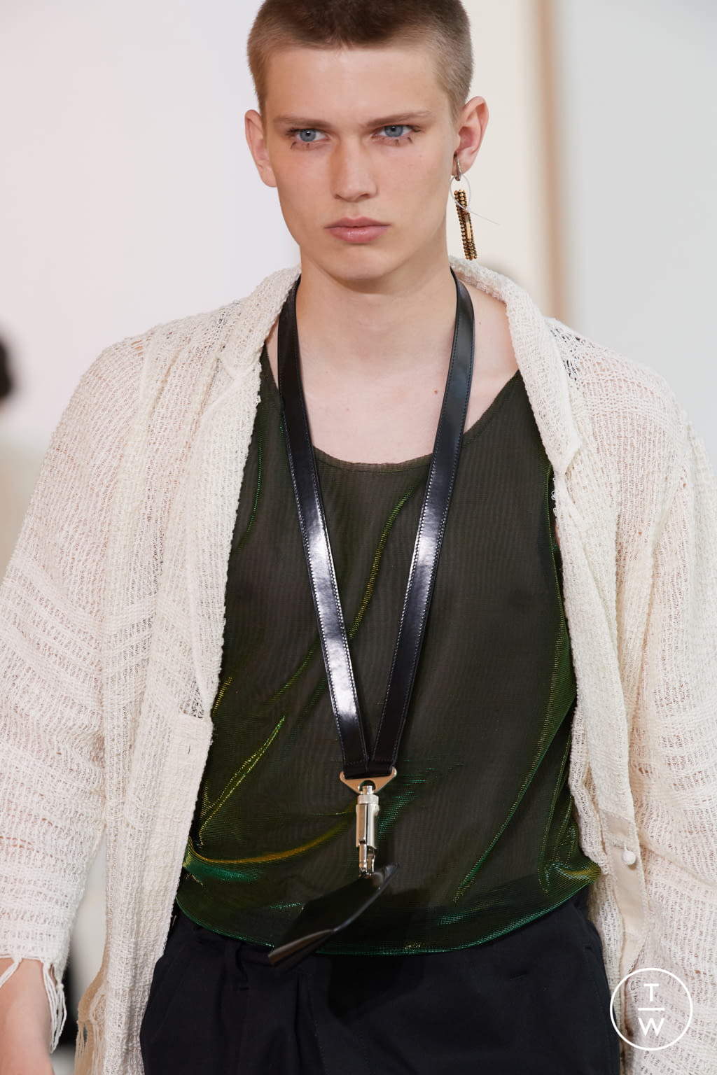 Fashion Week Paris Spring/Summer 2020 look 8 from the Acne Studios collection menswear accessories