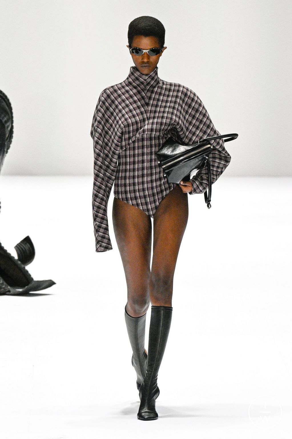 Fashion Week Paris Fall/Winter 2024 look 42 from the Acne Studios collection womenswear