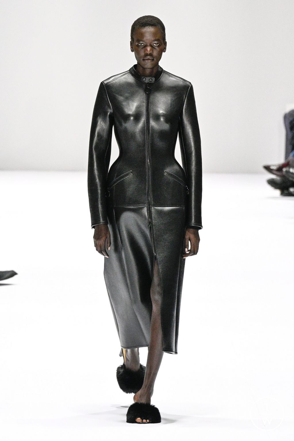 Fashion Week Paris Fall/Winter 2024 look 49 de la collection Acne Studios womenswear