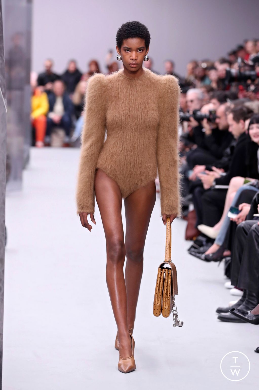 Fashion Week Paris Fall/Winter 2025 look 1 from the Acne Studios collection womenswear