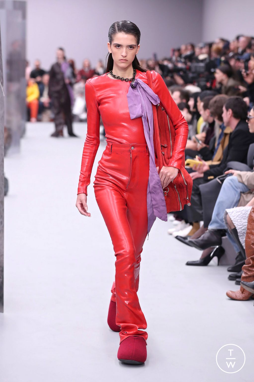 Fashion Week Paris Fall/Winter 2025 look 22 from the Acne Studios collection womenswear