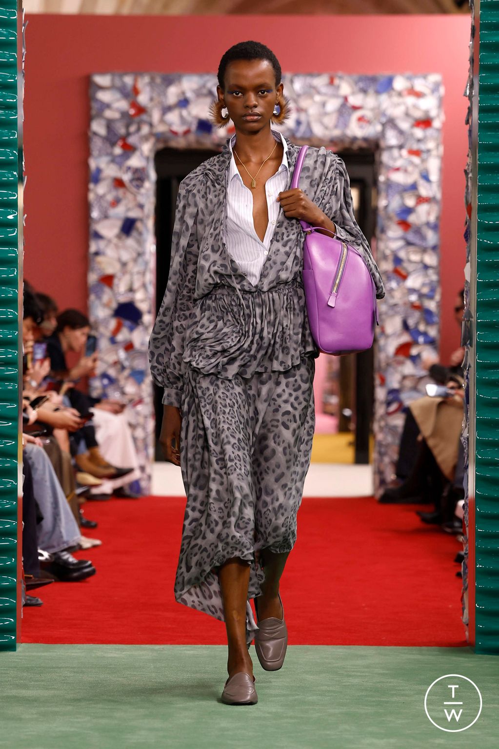 Fashion Week Paris Fall/Winter 2026 look 22 from the Acne Studios collection 女装