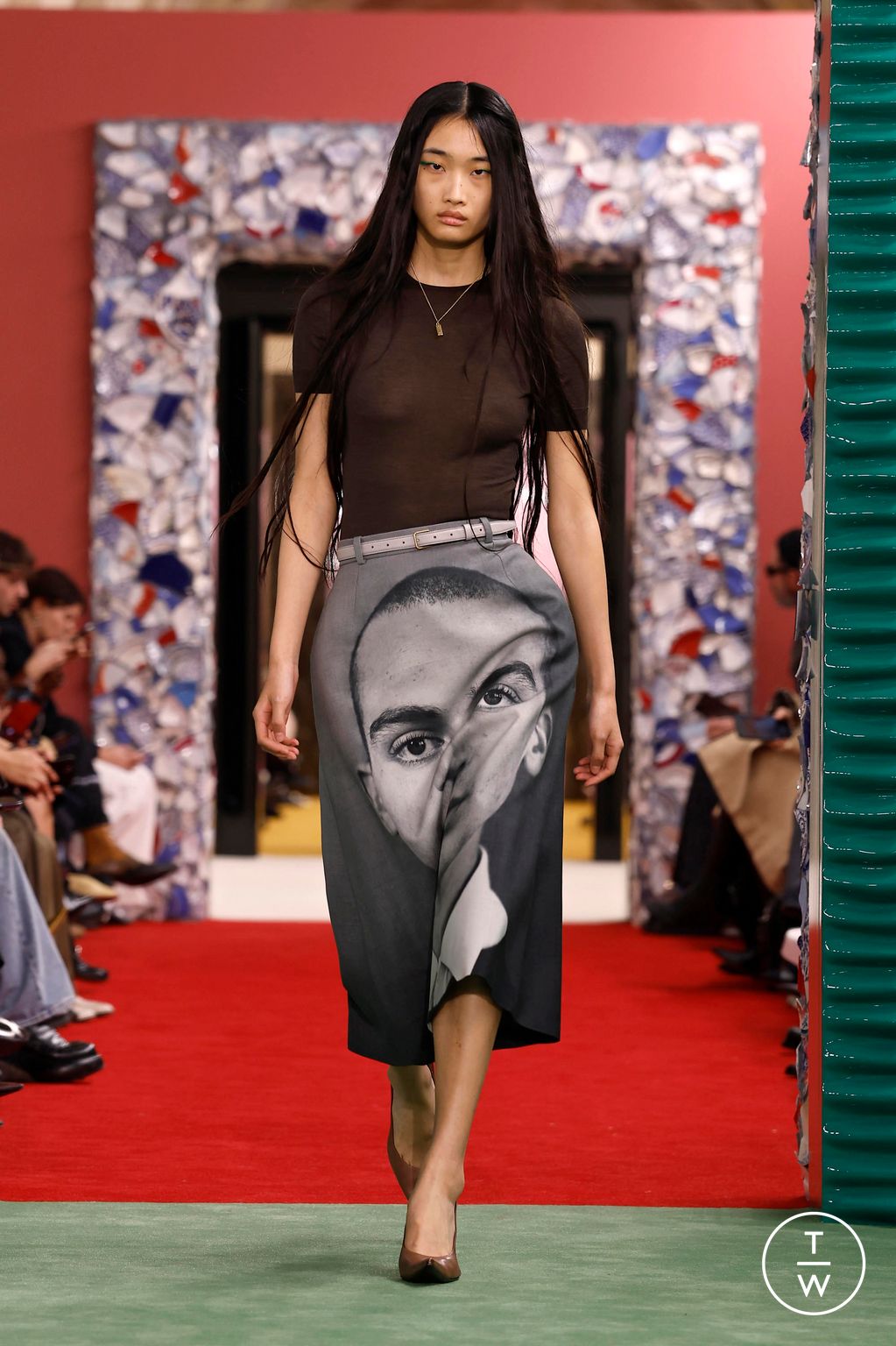 Fashion Week Paris Fall/Winter 2026 look 28 from the Acne Studios collection 女装