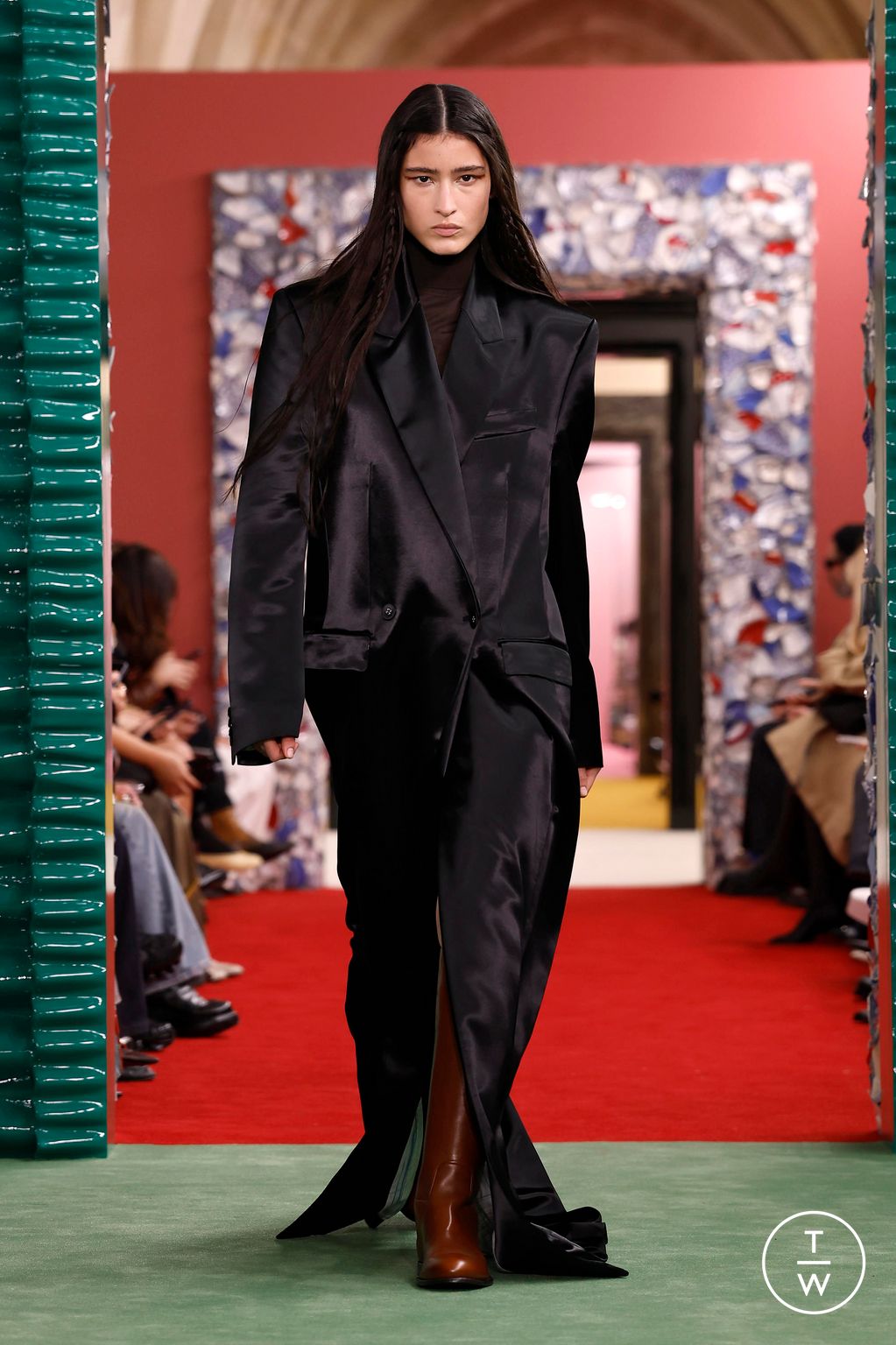 Fashion Week Paris Fall/Winter 2026 look 44 de la collection Acne Studios womenswear