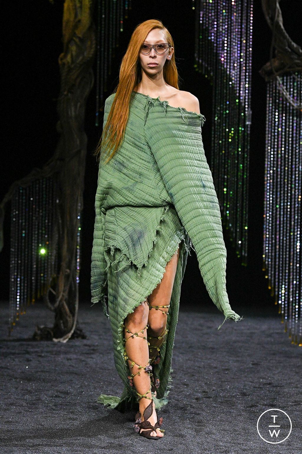 Fashion Week Paris Fall/Winter 2023 look 25 from the Acne Studios collection 女装