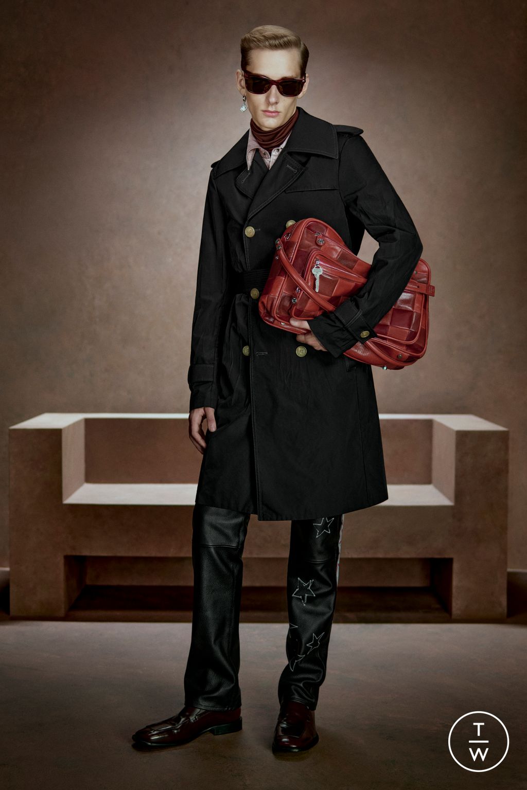 Fashion Week Paris Fall/Winter 2026 look 27 from the Acne Studios collection menswear