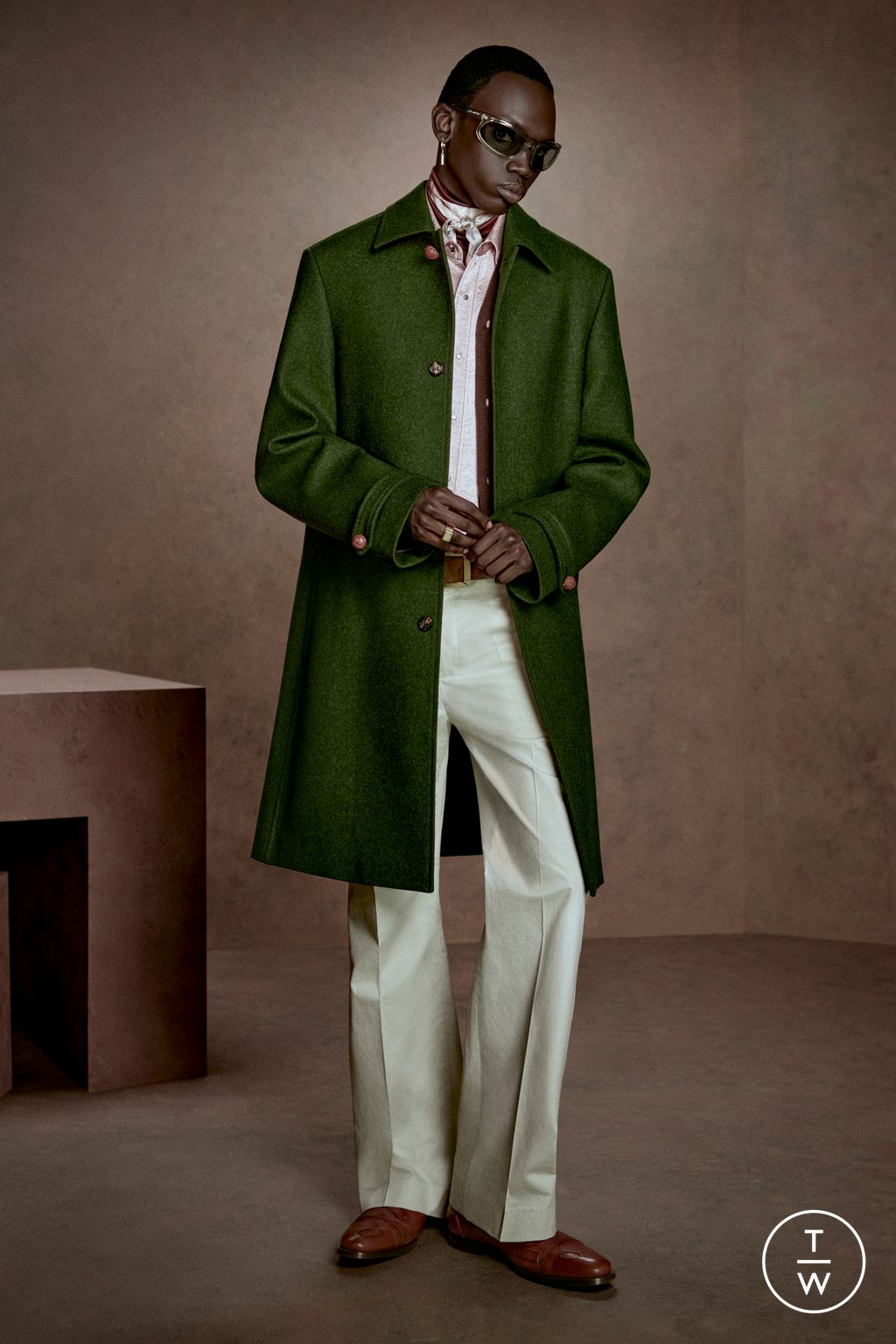 Fashion Week Paris Fall/Winter 2026 look 9 from the Acne Studios collection menswear
