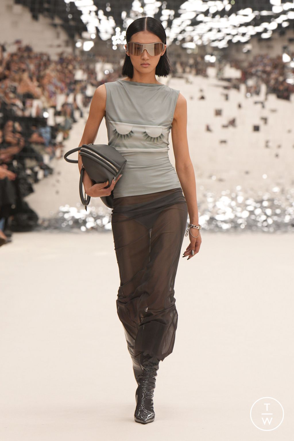 Fashion Week Paris Spring/Summer 2024 look 4 de la collection Acne Studios womenswear