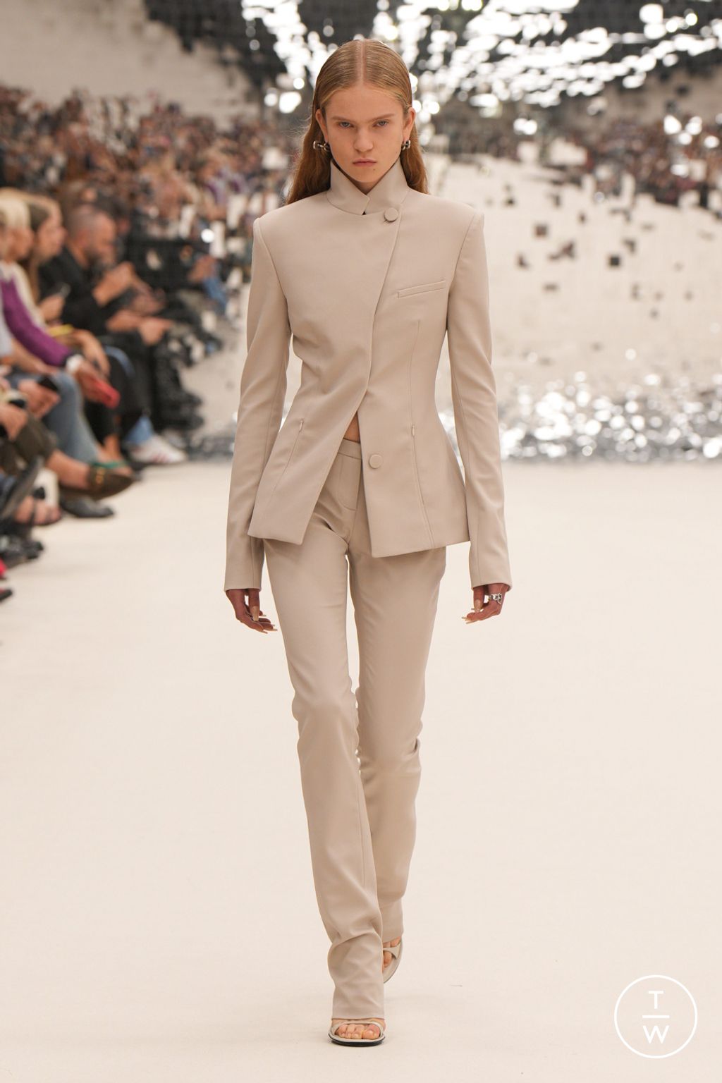 Fashion Week Paris Spring/Summer 2024 look 44 from the Acne Studios collection womenswear