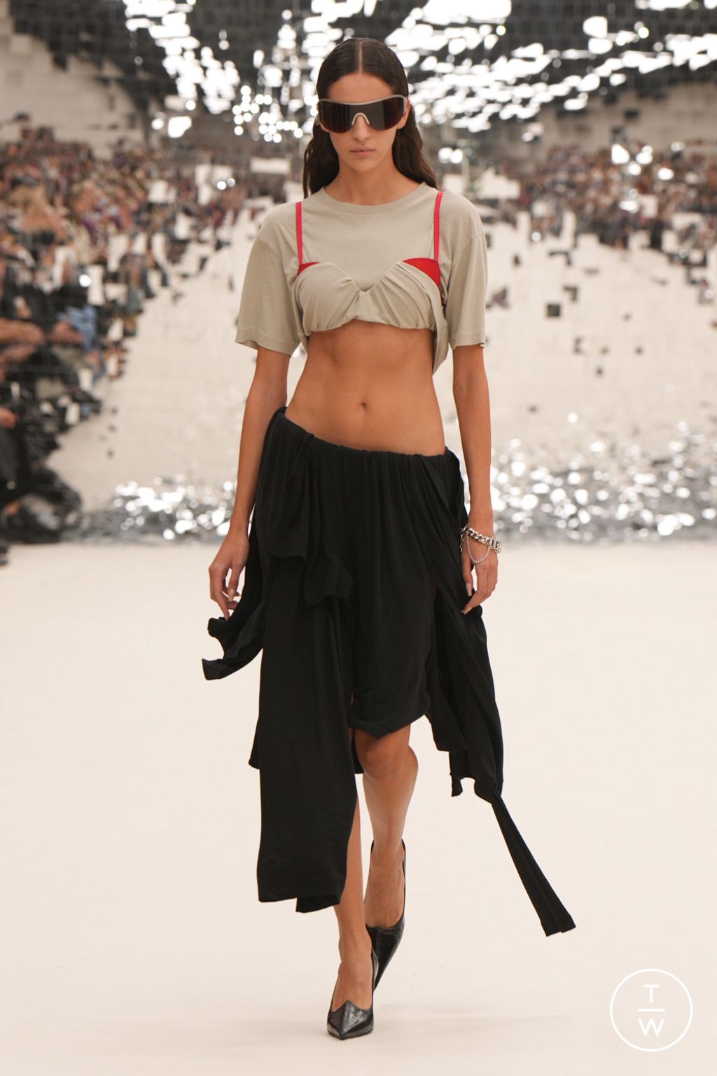 Fashion Week Paris Spring/Summer 2024 look 8 de la collection Acne Studios womenswear