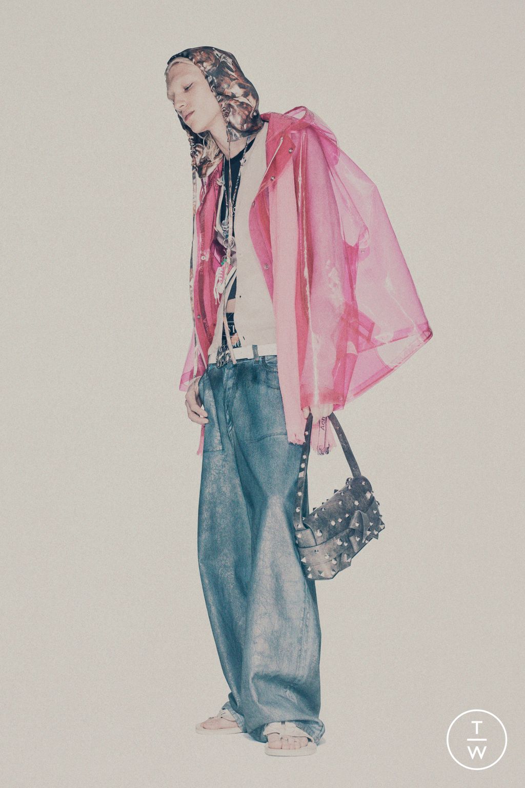 Fashion Week Paris Spring/Summer 2024 look 11 from the Acne Studios collection 男装
