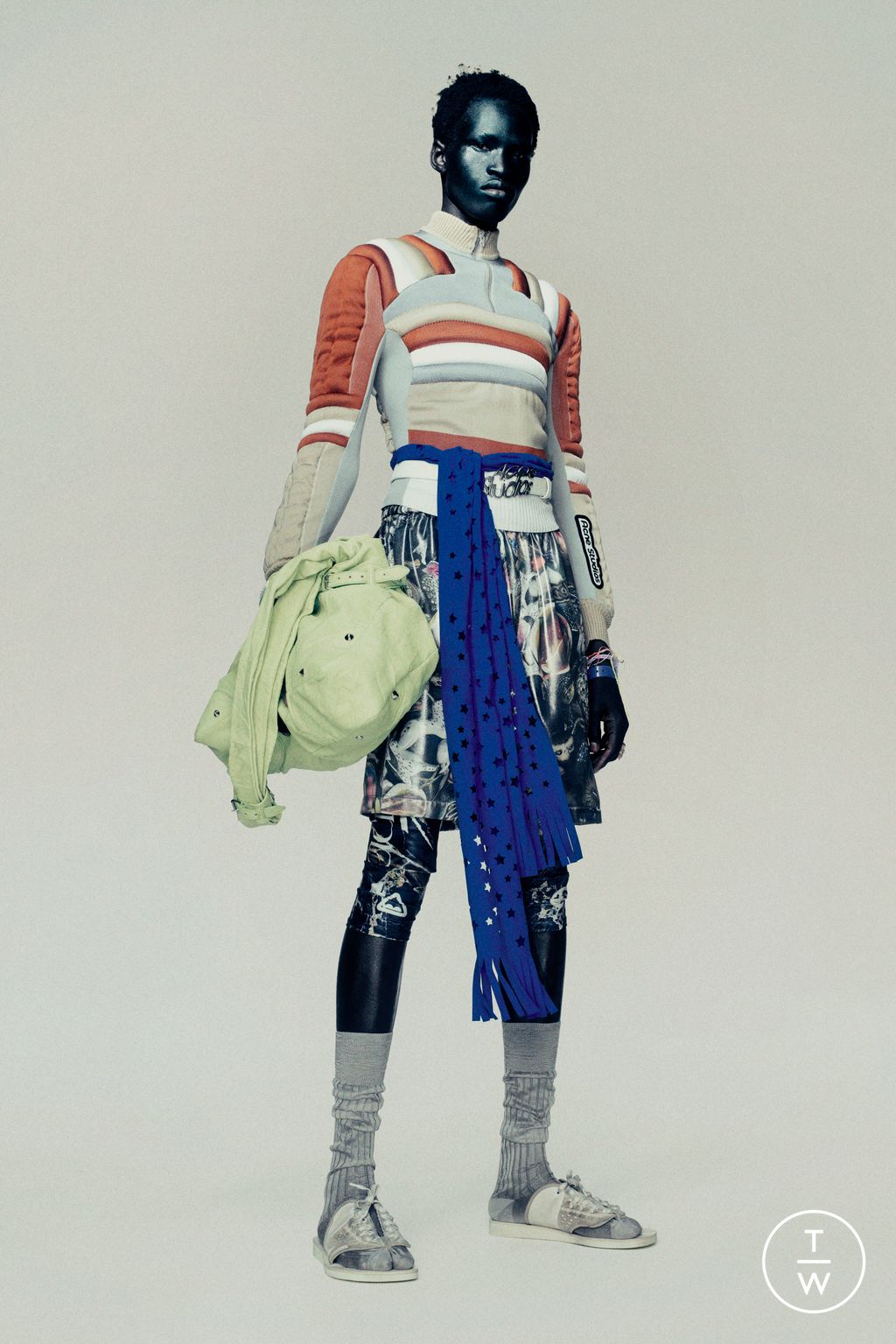Fashion Week Paris Spring/Summer 2024 look 22 de la collection Acne Studios menswear