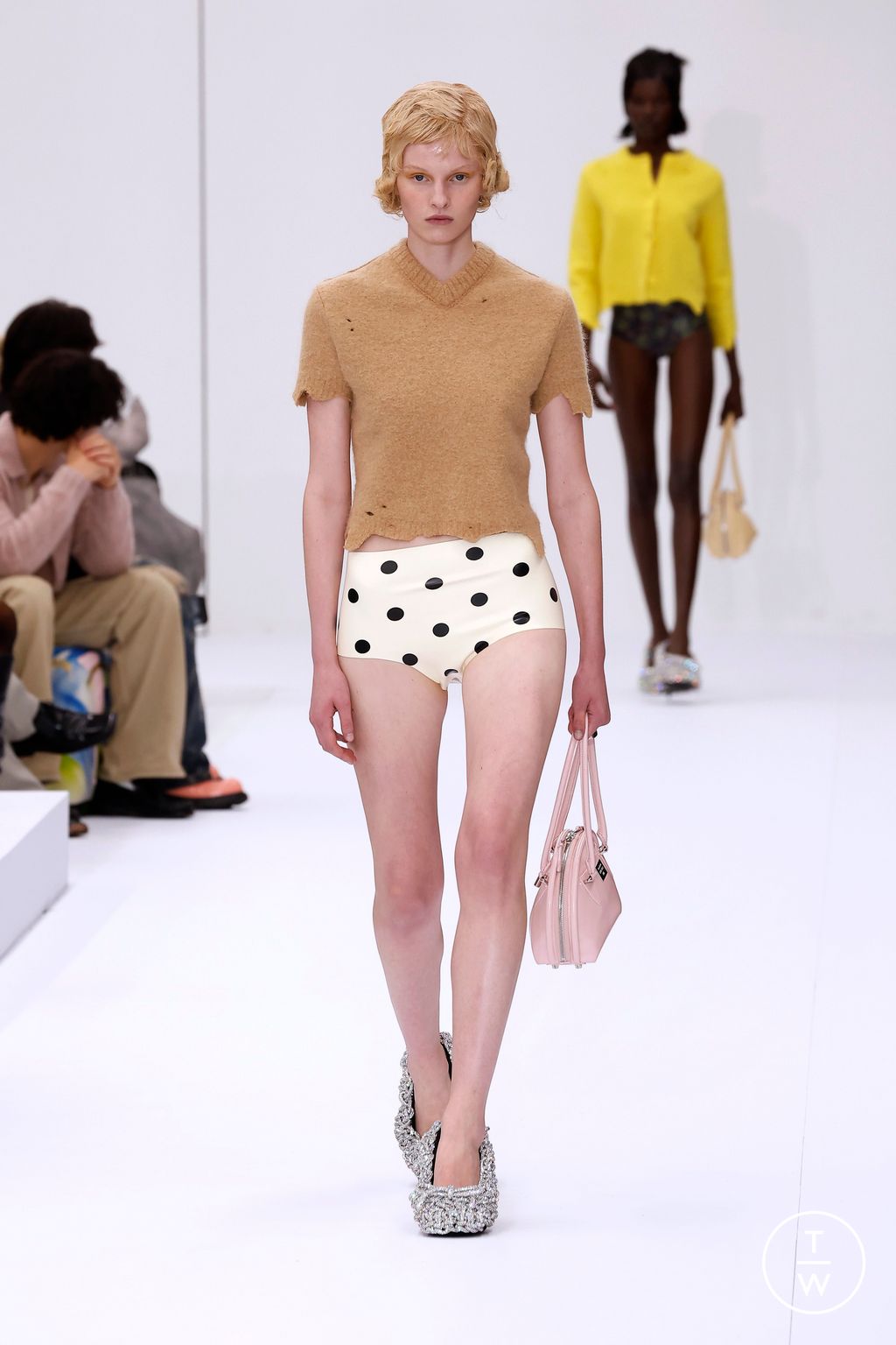 Fashion Week Paris Spring/Summer 2025 look 11 from the Acne Studios collection womenswear
