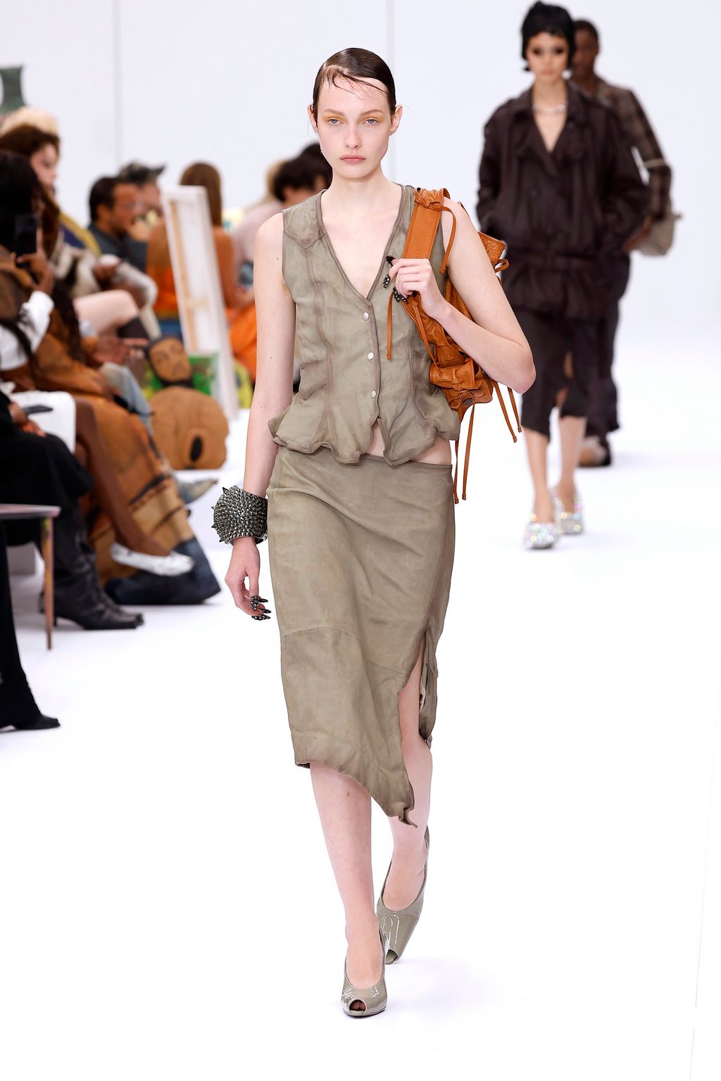 Fashion Week Paris Spring-Summer 2025 look 22 from the Acne Studios collection womenswear