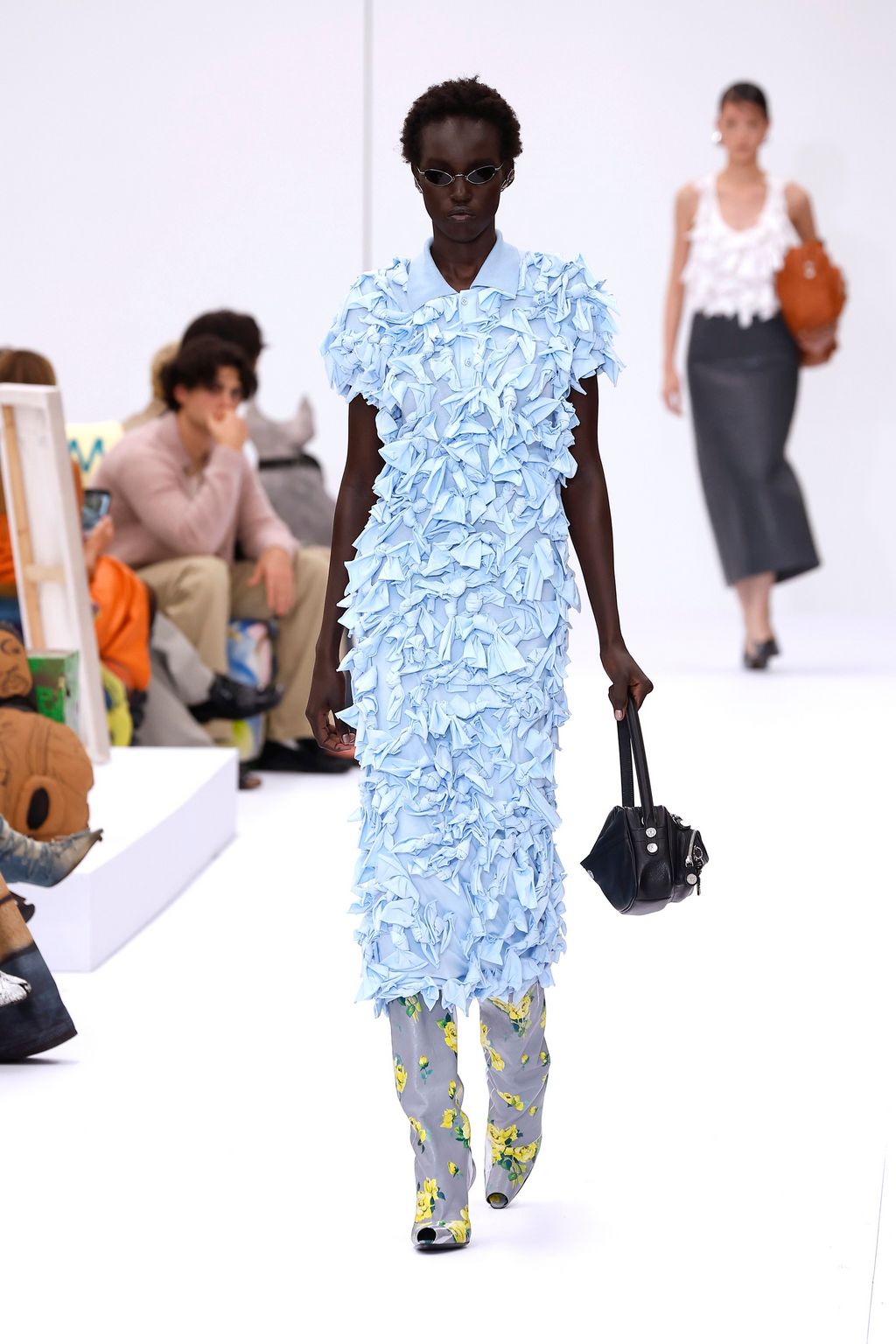 Fashion Week Paris Spring/Summer 2025 look 47 de la collection Acne Studios womenswear