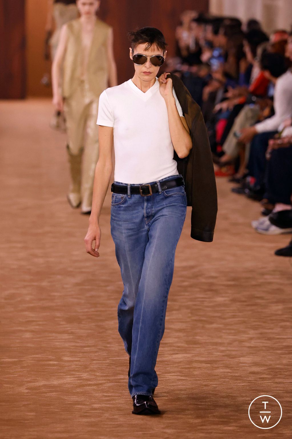 Fashion Week Paris Spring/Summer 2026 look 32 from the Acne Studios collection womenswear