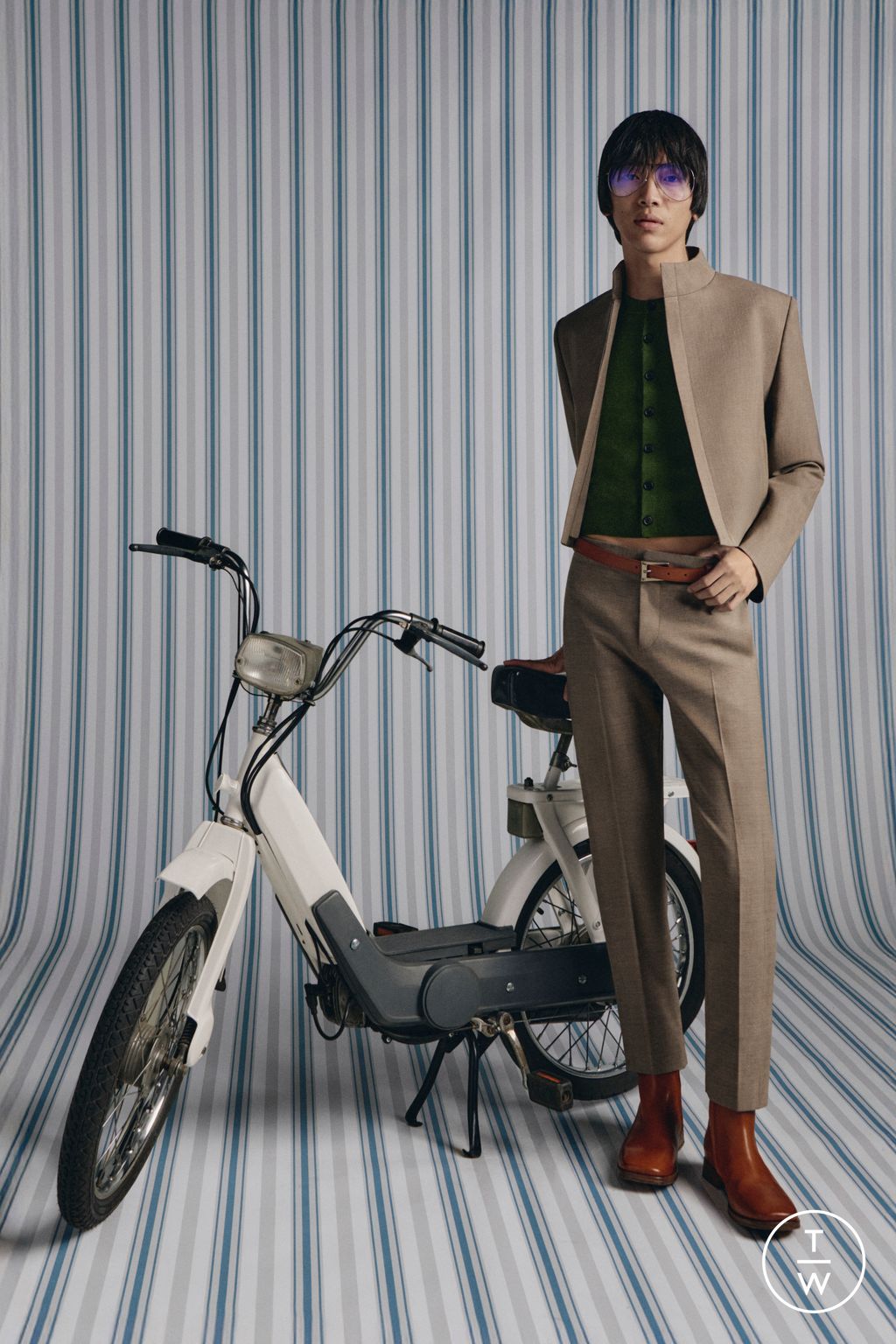 Fashion Week Paris Spring/Summer 2026 look 1 from the Acne Studios collection menswear