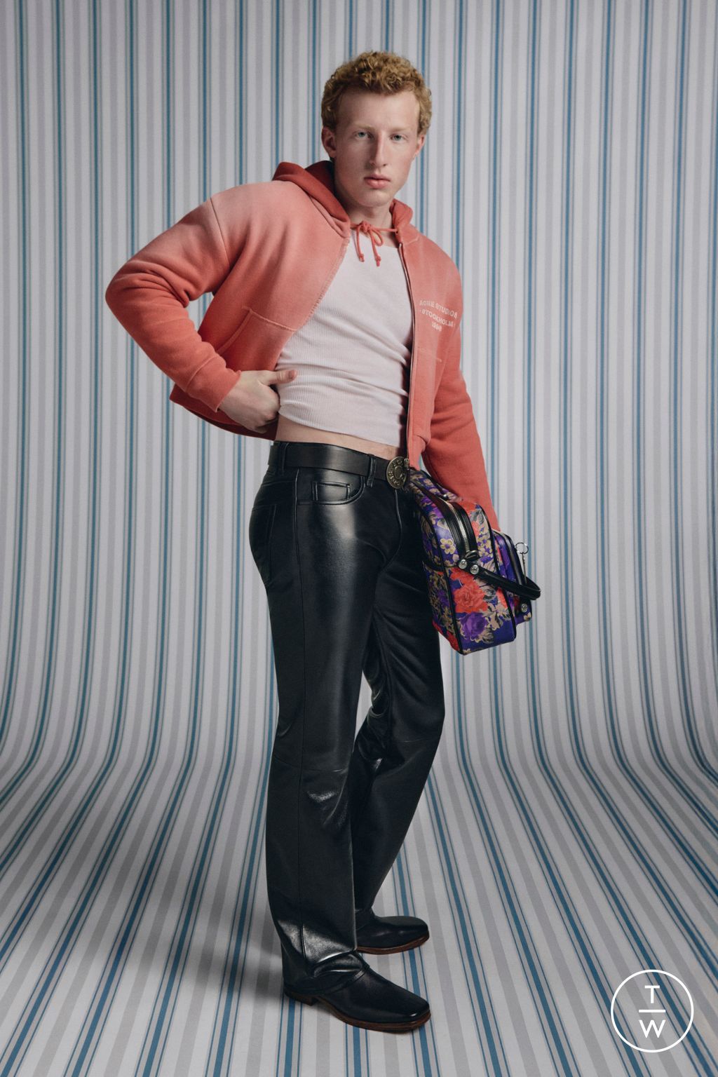 Fashion Week Paris Spring/Summer 2026 look 14 from the Acne Studios collection menswear