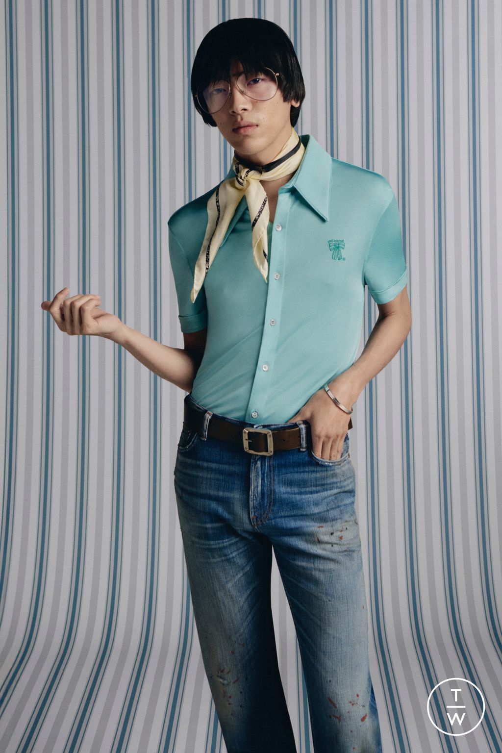 Fashion Week Paris Spring/Summer 2026 look 6 de la collection Acne Studios menswear