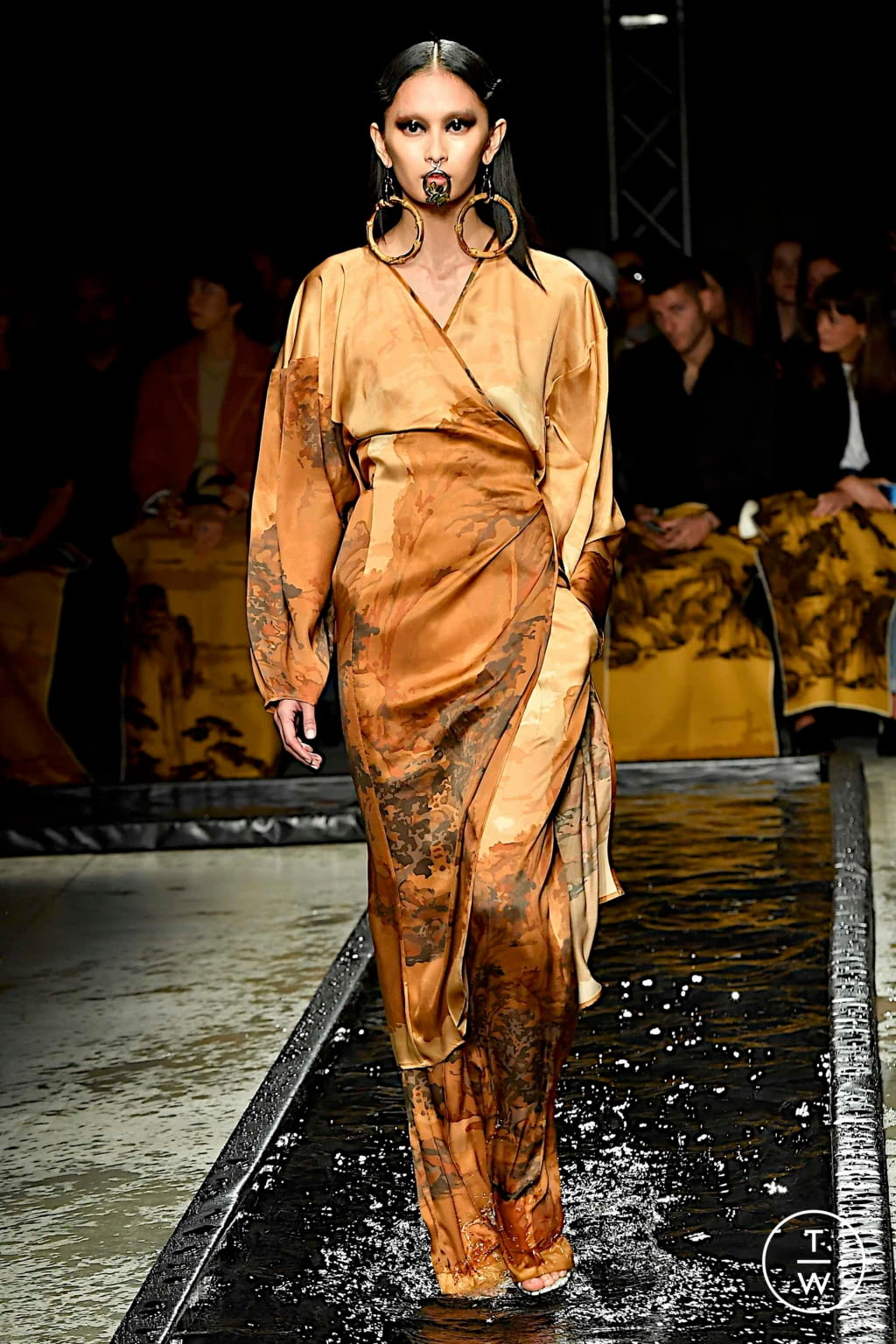 Fashion Week Milan Spring/Summer 2020 look 25 de la collection Act n°1 womenswear