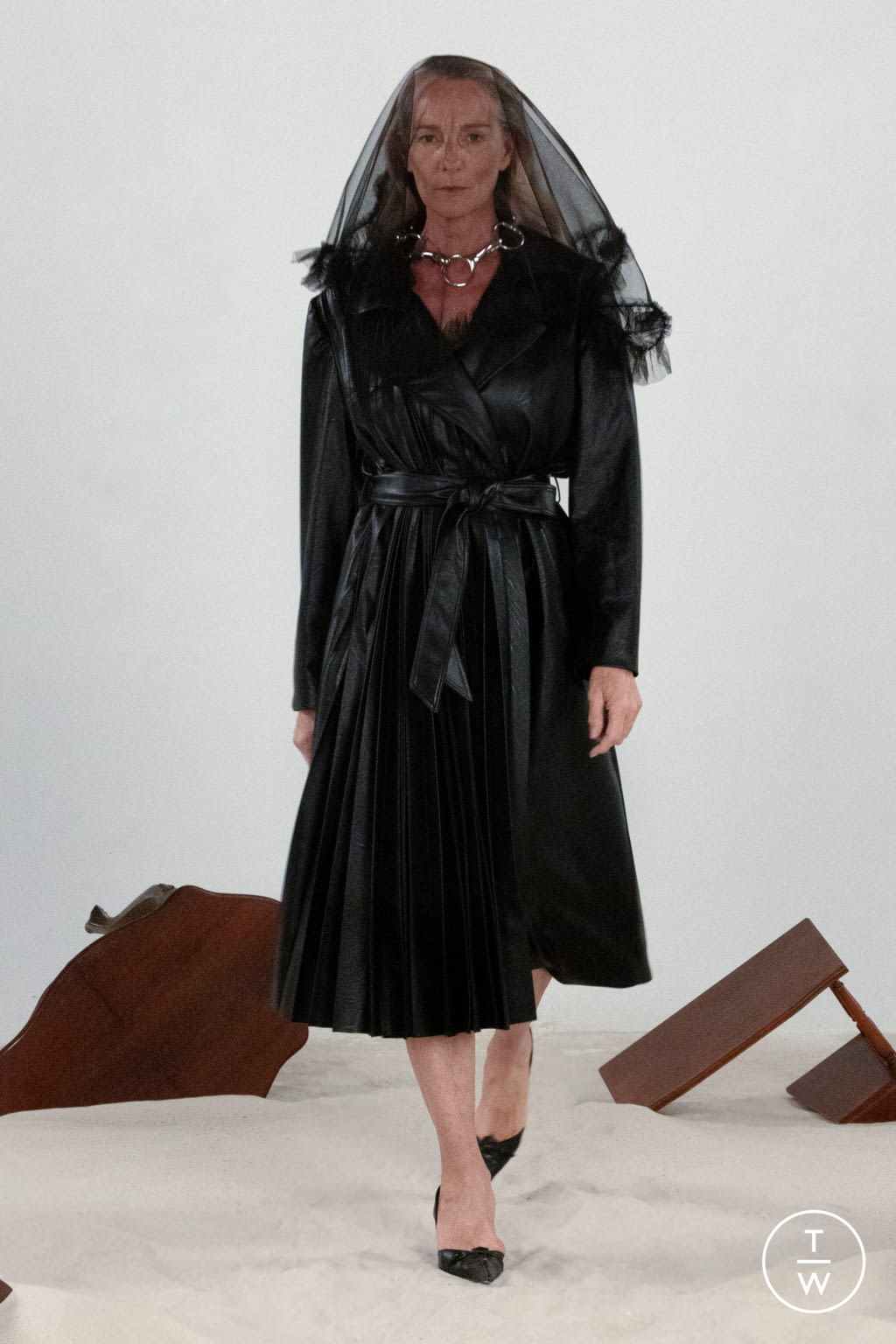 Fashion Week Milan Fall/Winter 2021 look 27 from the Act n°1 collection womenswear