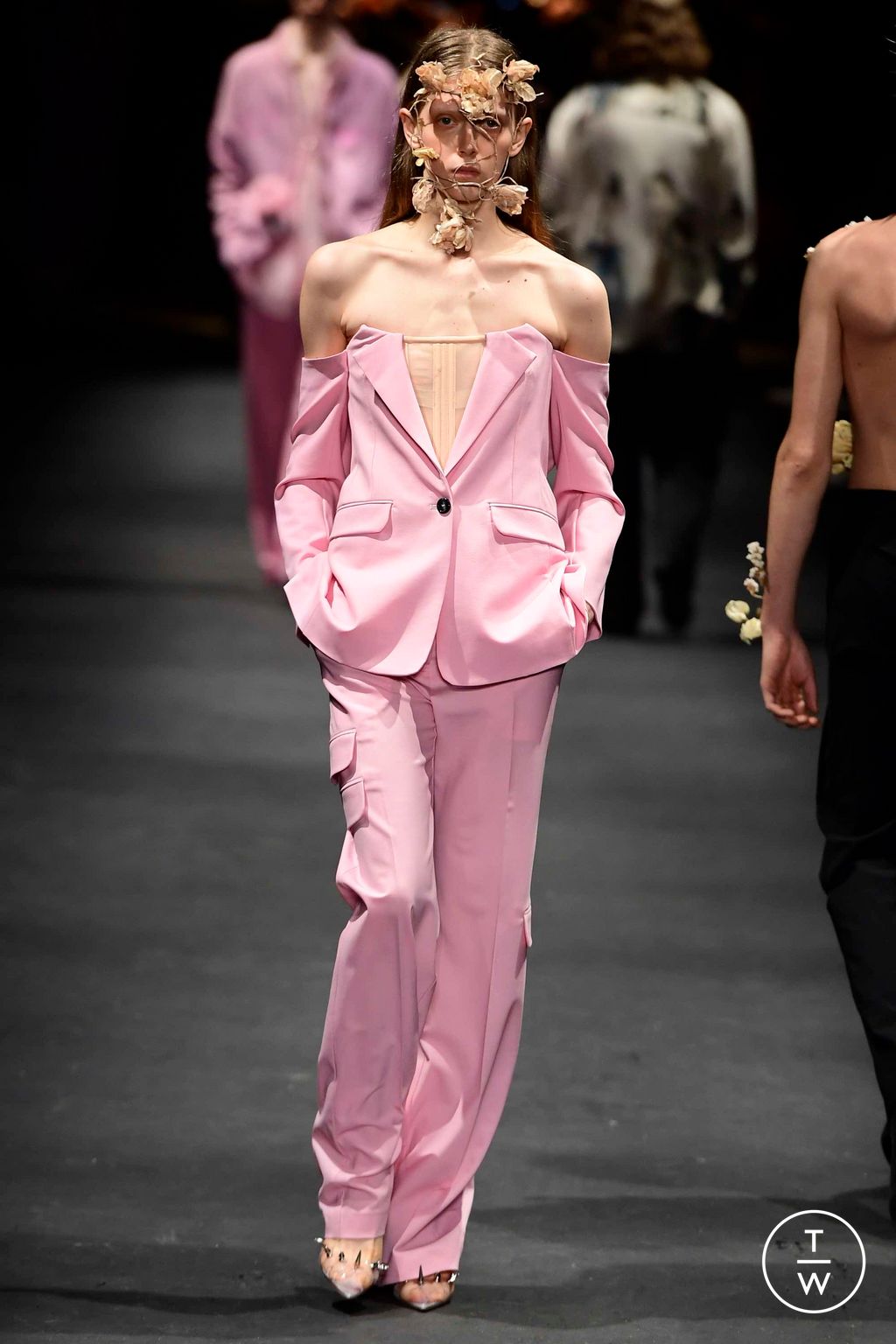 Fashion Week Milan Fall/Winter 2023 look 22 de la collection Act n°1 womenswear