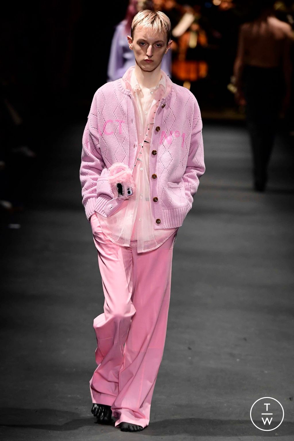 Fashion Week Milan Fall/Winter 2023 look 23 from the Act n°1 collection 女装