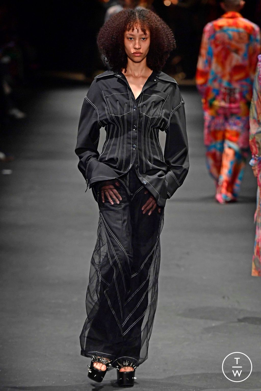 Fashion Week Milan Fall/Winter 2023 look 31 de la collection Act n°1 womenswear