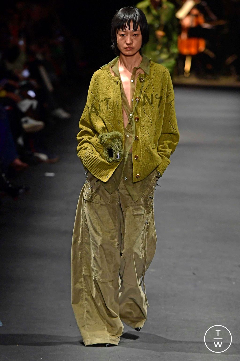 Fashion Week Milan Fall/Winter 2023 look 42 de la collection Act n°1 womenswear