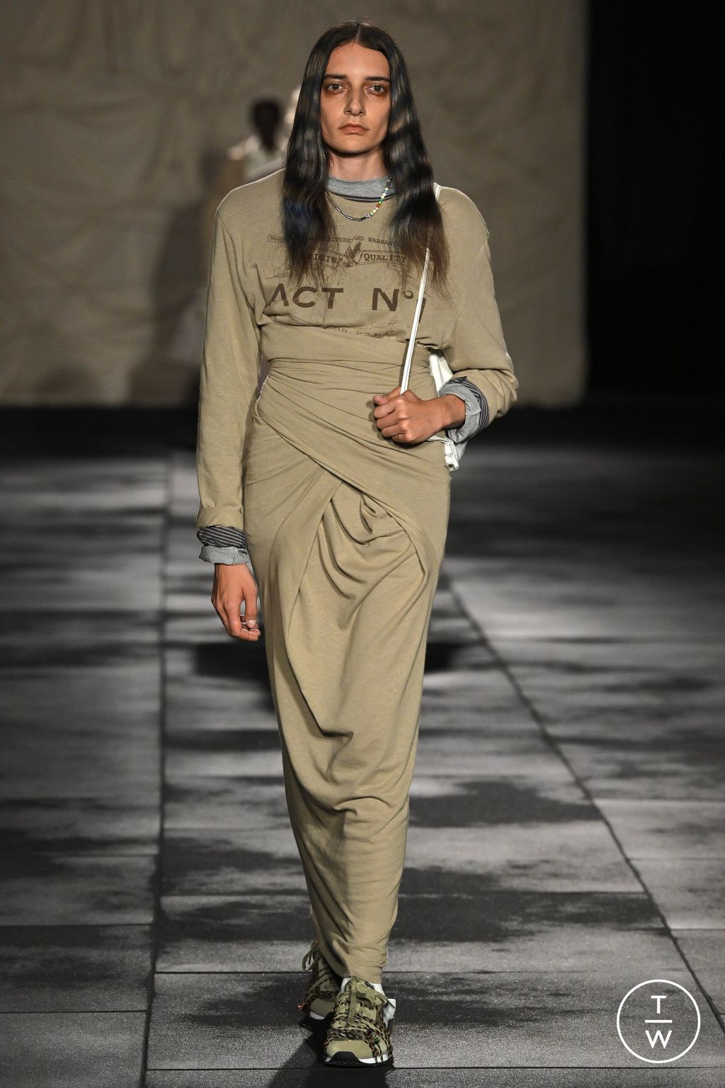 Fashion Week Milan Spring/Summer 2024 look 14 de la collection Act n°1 womenswear
